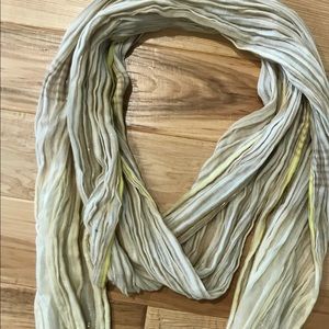American Eagle spring scarf